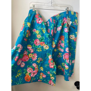 NWT Vintage 26W‎ blue with floral design shorts